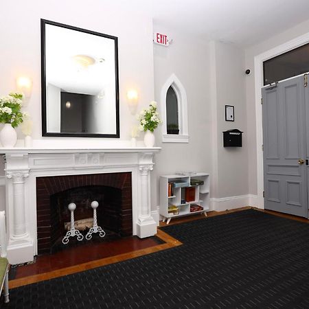 Cozy Studio On Newbury Street, #1 بوسطن المظهر الخارجي الصورة