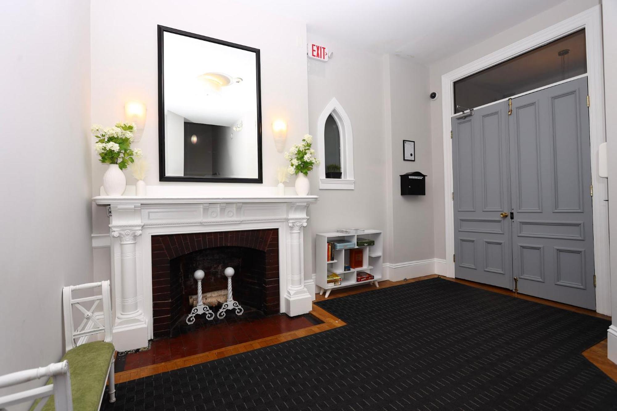 Cozy Studio On Newbury Street, #1 بوسطن المظهر الخارجي الصورة